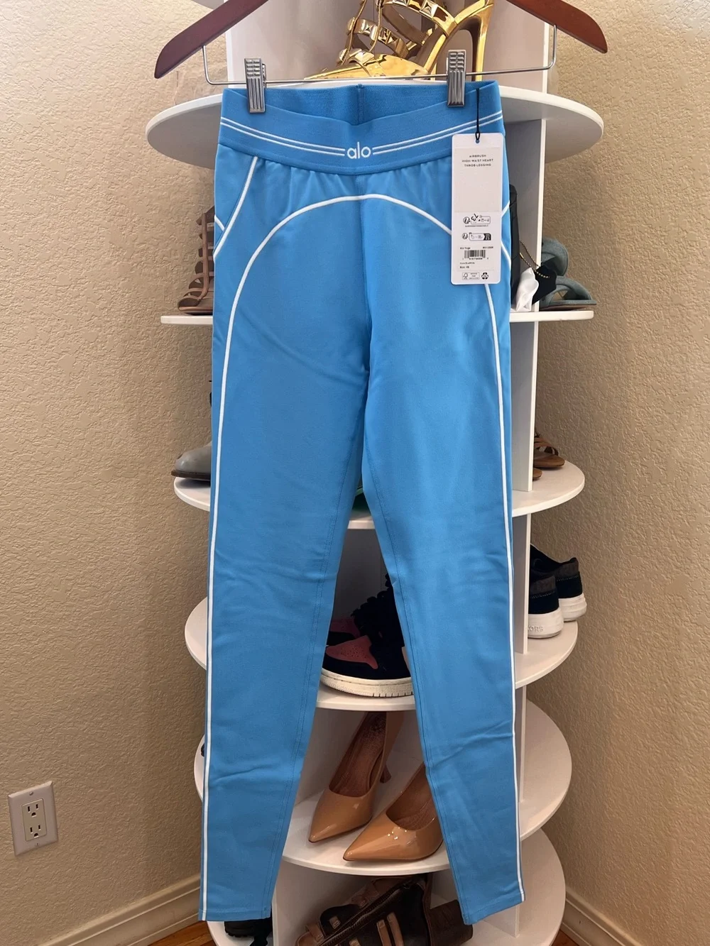 ALO Azure Airbrush High-Waist Heart Throb Legging NWT!! Azure Blue & White